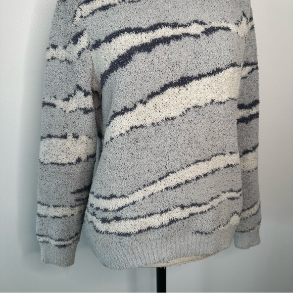 Barefoot Dreams Cozy Chic Fuzzy Warm Sweater Small - Picture 5 of 11